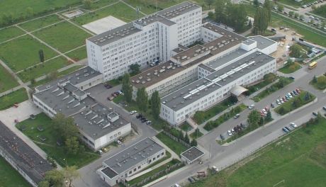 Ciechanowski szpital nadal na wodzie butelkowanej