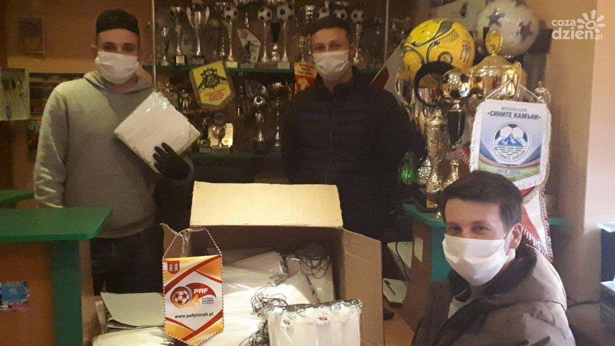 Postanowili wygrać z wirusem poza boiskiem