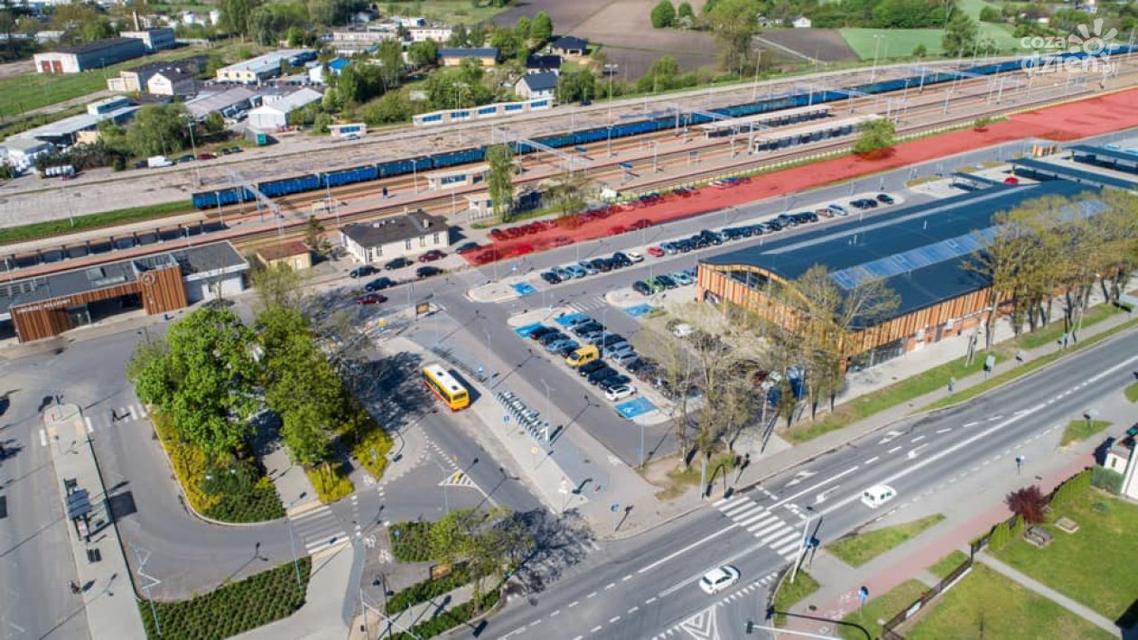 Miasto przejmuje teren od PKP. Będą nowe parkingi 