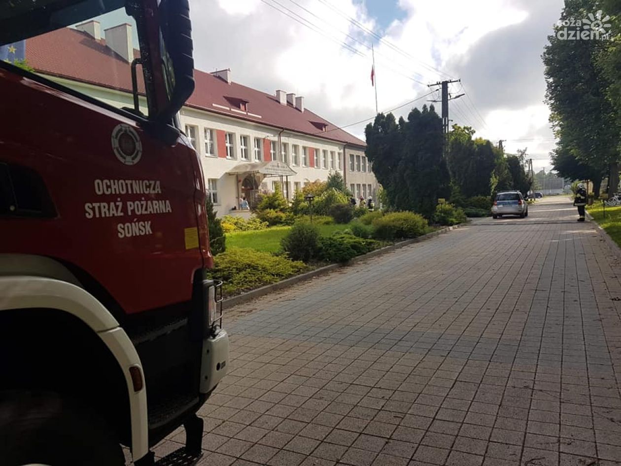 Gołotczyzna. Alarm bombowy w zespole szkół