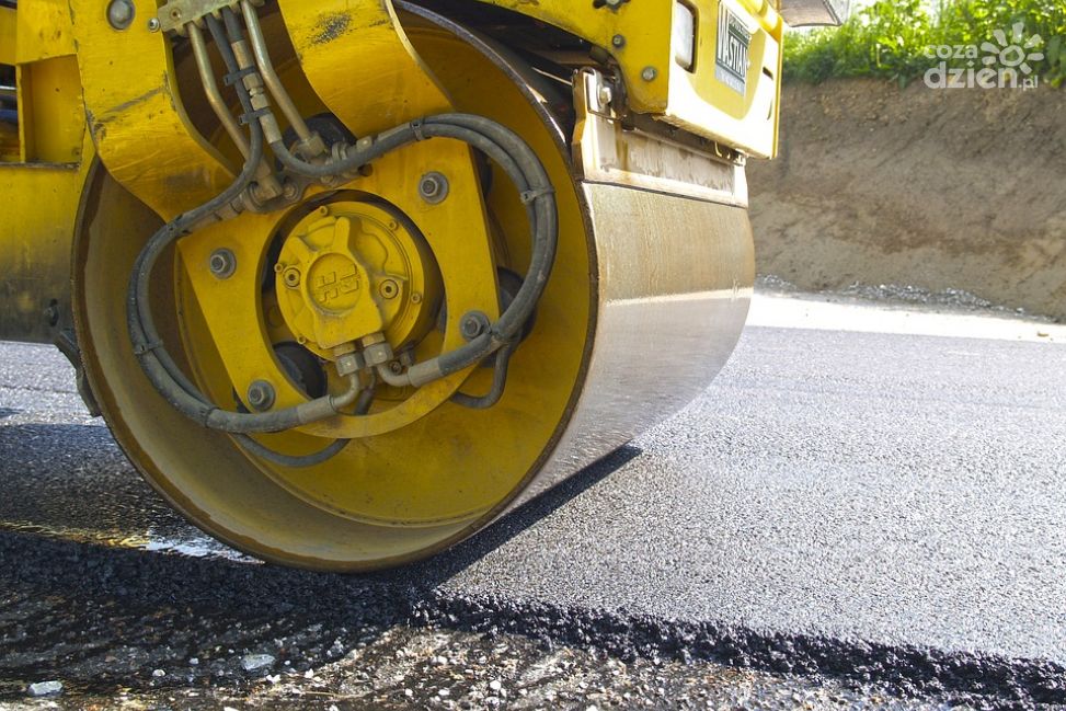 Miliony na drogi w gminie Opinogóra Górna, wójt zapowiada kolejne inwestycje