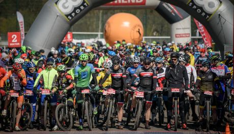 Maraton rowerowy Cezarego Zamany pojedzie w Mławie