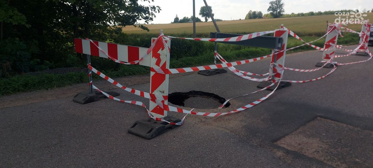 W gminie Świercze zapadła się droga