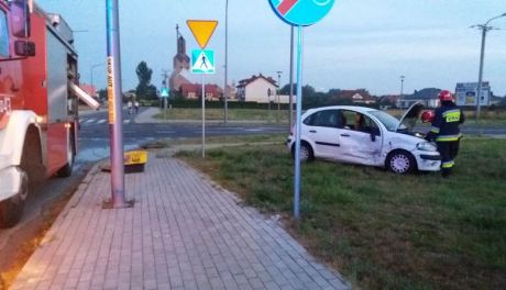 Zderzenie dwóch osobówek na Wierzbowej