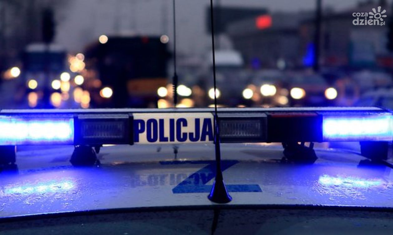 Policjanci uratowali życie mężczyźnie