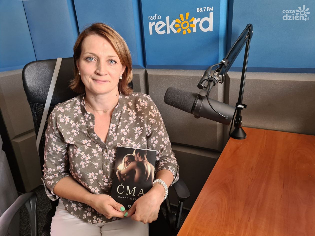 Kontrowersyjna powieść stupskiej bibliotekarki
