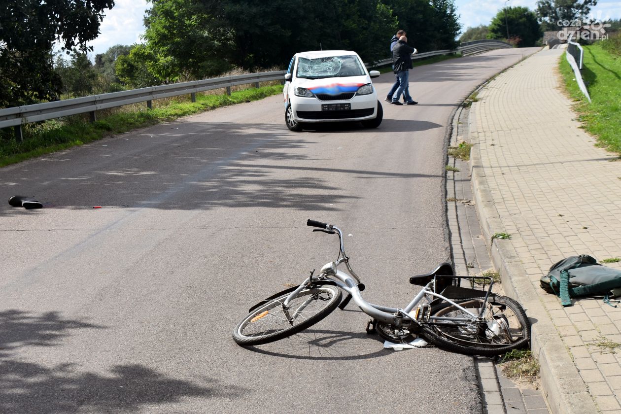 77-letni rowerzysta potrącony na przejściu dla pieszych!
