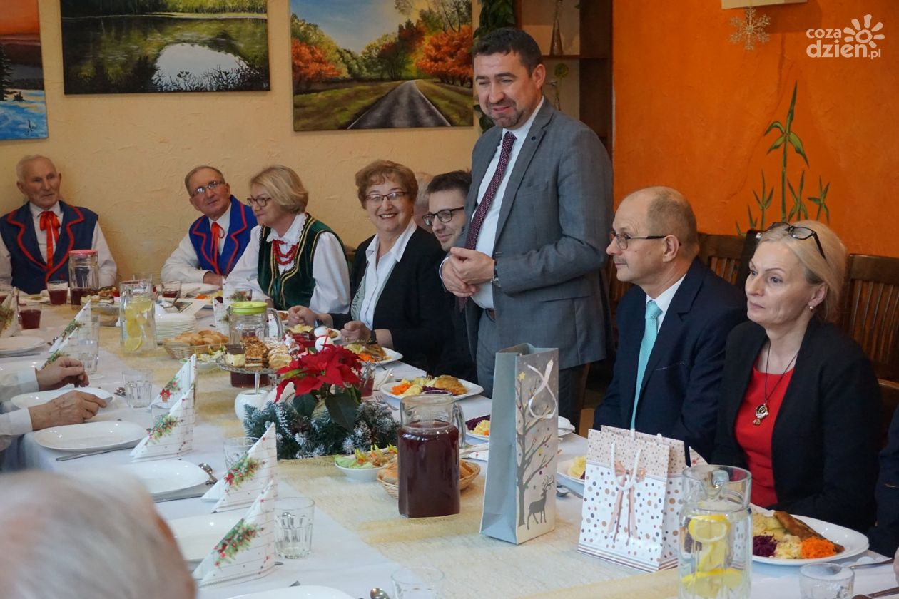 Wójt Michał Jasiński i… całe Jego Karniewo