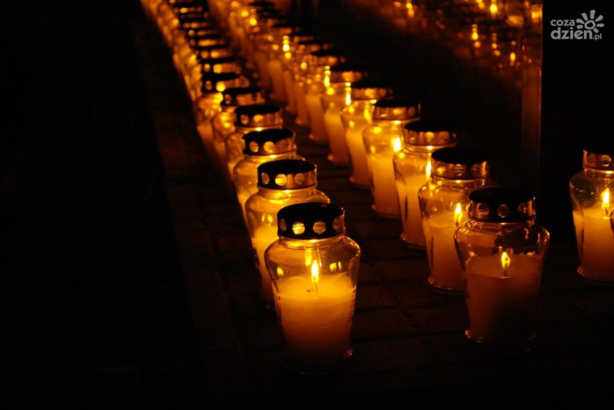 Episkopat apeluje o pozostanie w domach