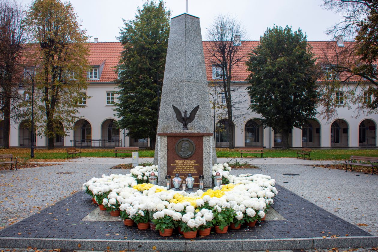 Hymn wybrzmi w wielu miejscach Ciechanowa