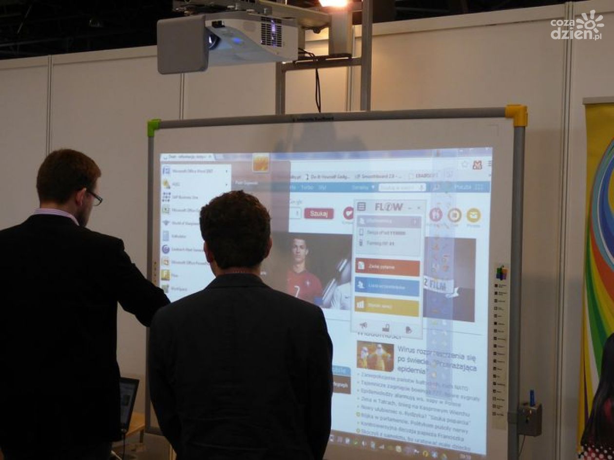Dzięki dotacjom szkoły kupią 41 laptopów i 2 monitory dotykowe!