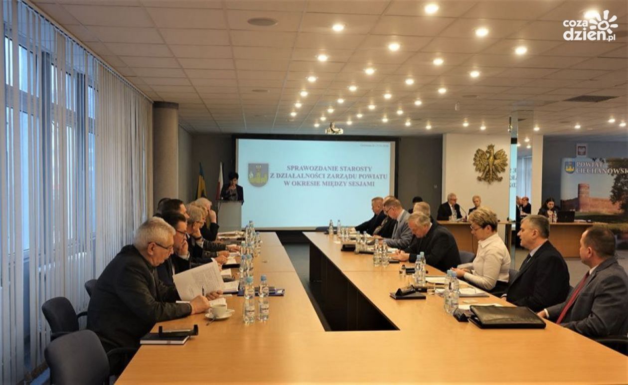 Trwa XXV sesja Rady Powiatu Ciechanowskiego