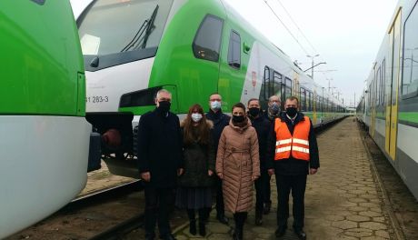Kolejne FLIRTy w taborze Kolei Mazowieckich 