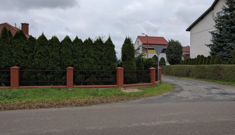 Nowy chodnik i przejście dla pieszych w Ciechanowie. Projekt trafił do Urzędu Miasta.