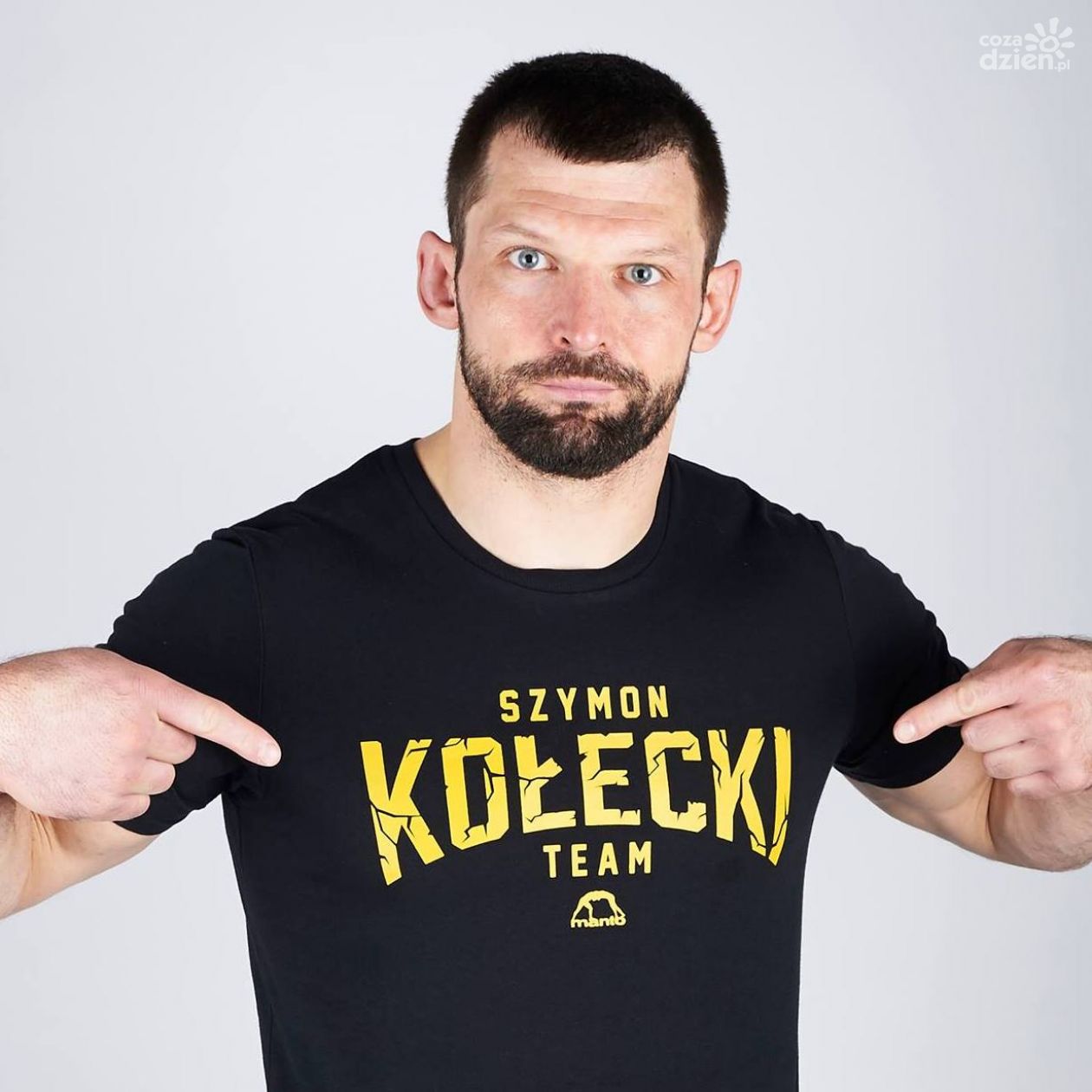 Szymon Kołecki nie złamie rozporządzeń, nie otworzy klubu fitness