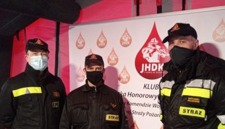 Ciechanowscy strażacy oddają krew