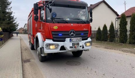 Strażacy pomogli ratownikom medycznym