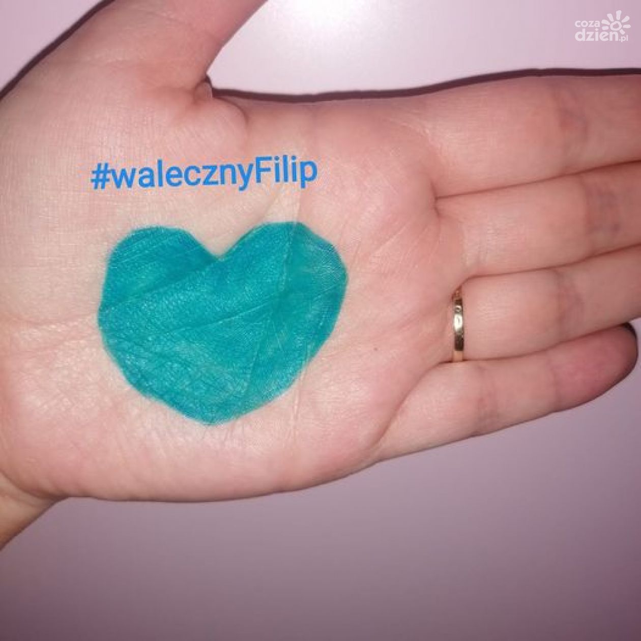 Podziel się niebieskim sercem z #walecznyfilip