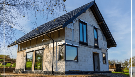 Jak prawidłowo zamontować okna?