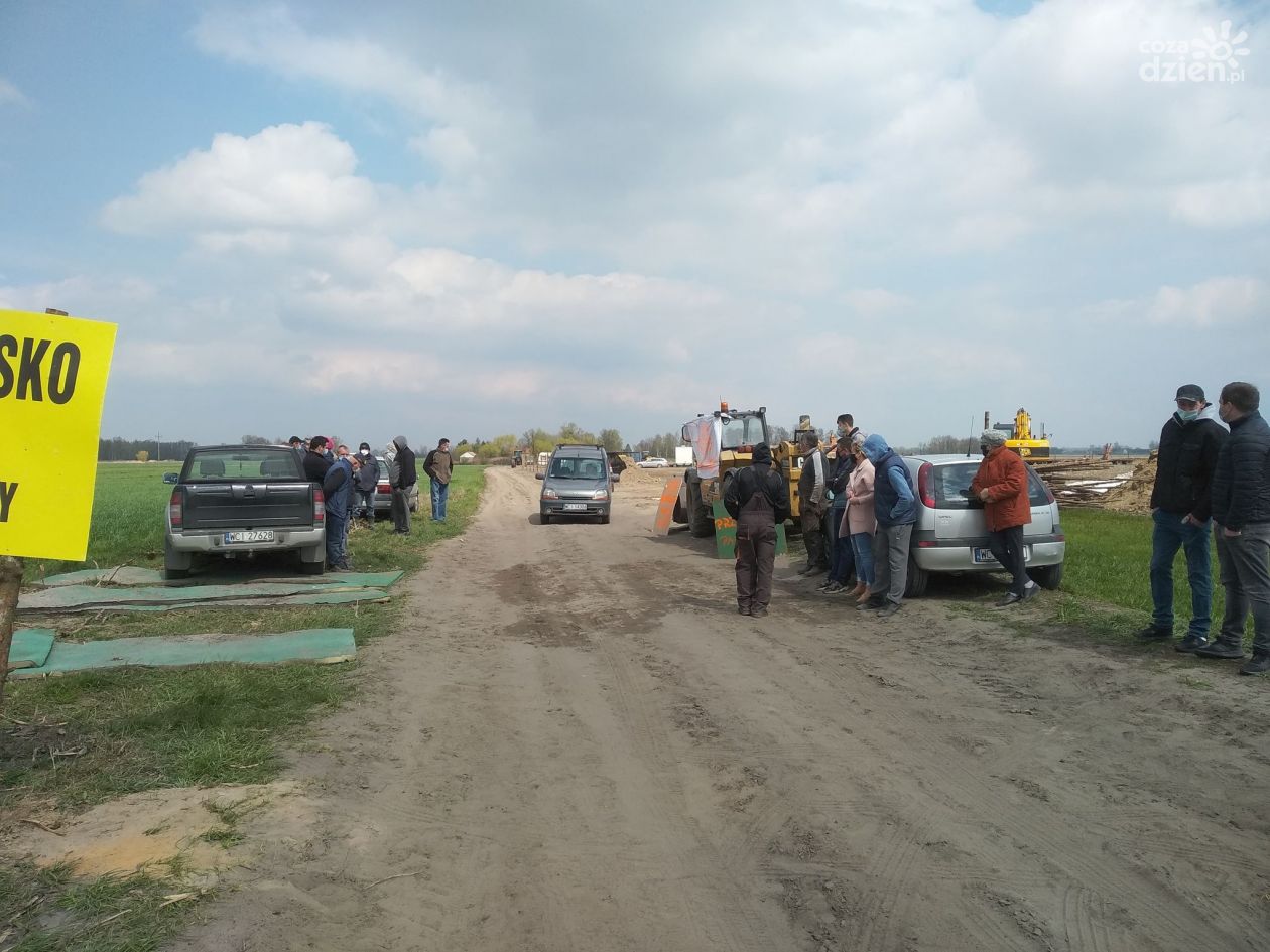 PILNE! Grzebowisko drobiu w Gołyminie?