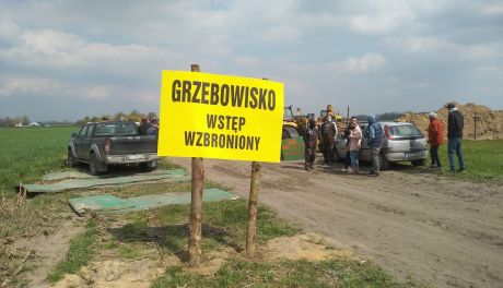Nocna zadyma na grzebowisku