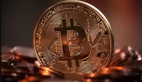 Ciechanów: Mieszkaniec stracił 35 tys. złotych w fałszywej inwestycji w kryptowaluty