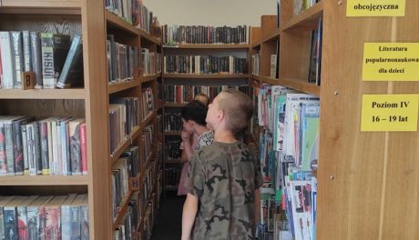 Lech Zduńczyk i Jego Powiatowa Biblioteka całkiem Publiczna