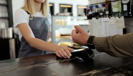 Jak w prosty sposób płacić za zakupy Apple Watch'em?