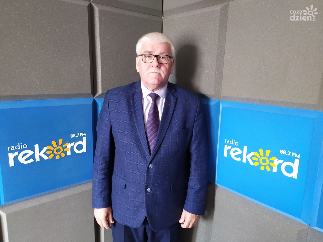 Piotrowicz: Zaciągamy kredyt, żeby żyło się lepiej