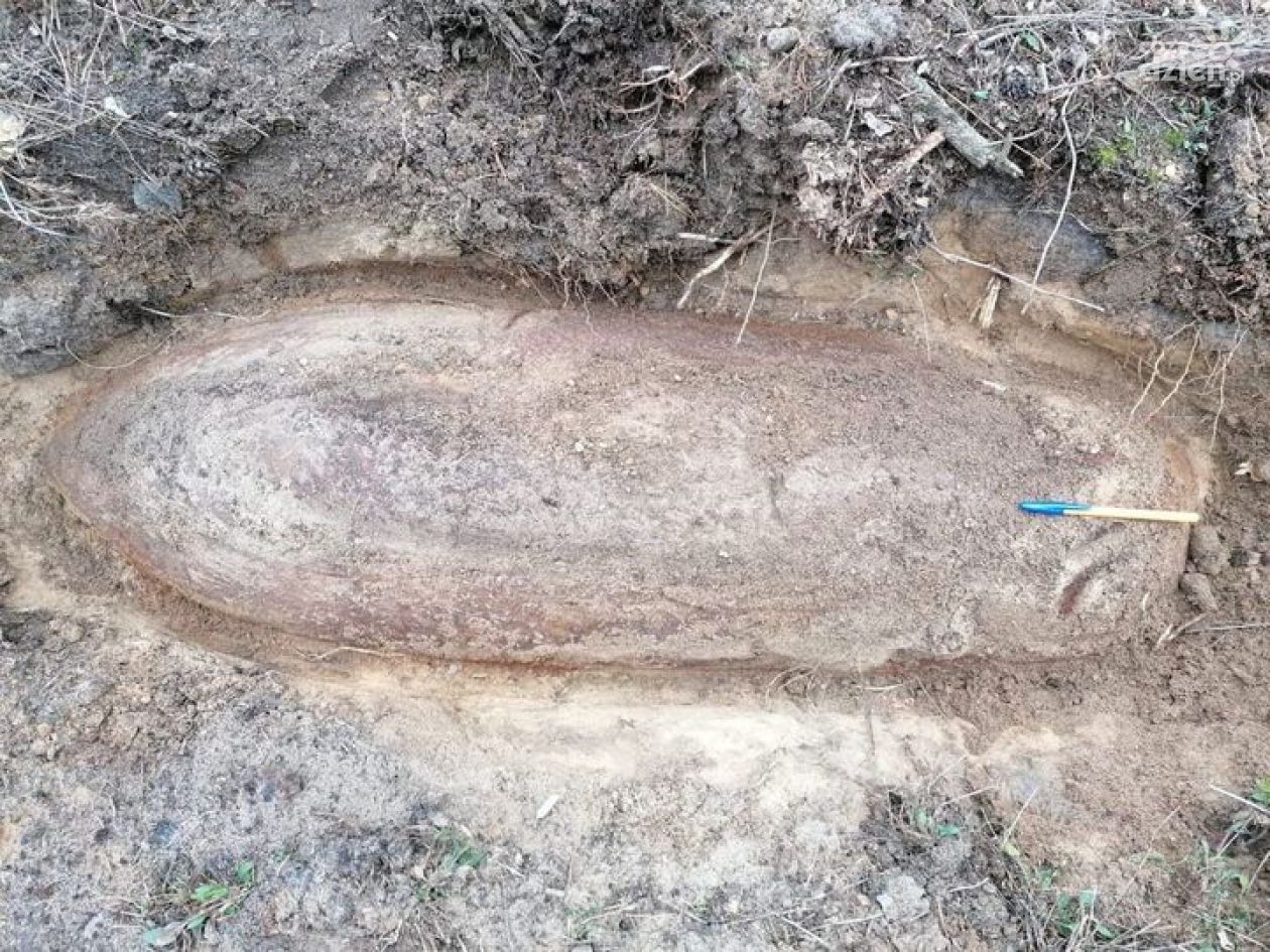 Bomba lotnicza pod Ciechanowem