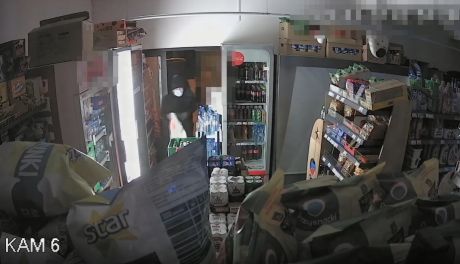 W Stupsku ukradli 300 paczek papierosów, szuka ich policja