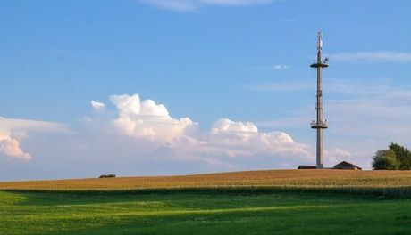 Nowy maszt przy Gostkowskiej wzbudził obawy