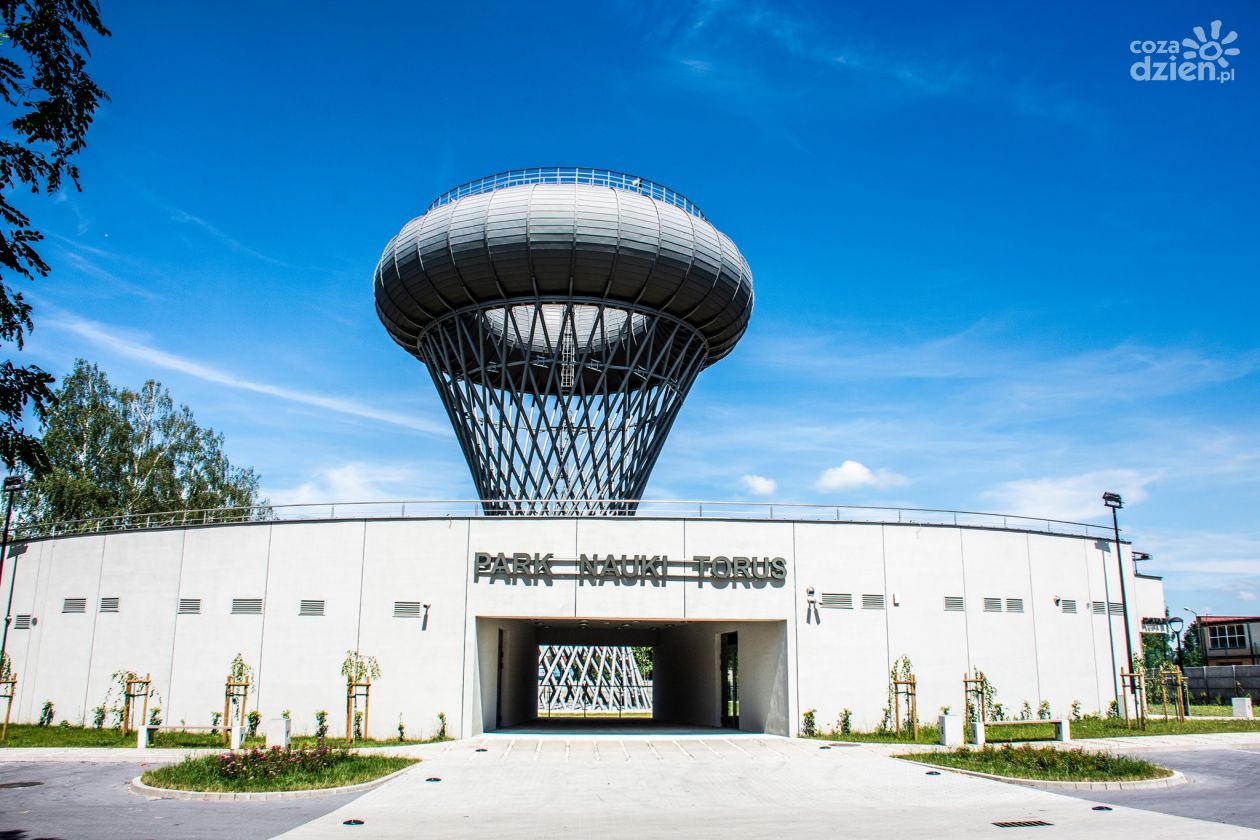 Młodzi odkrywcy zbudują lampę naftową