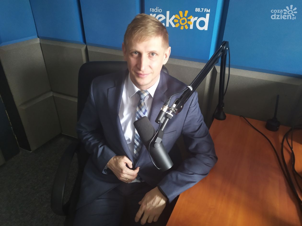 Kapczyński: Traktujmy wszystkich jednakowo