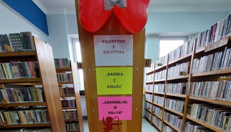 Walentynki w bibliotece? Czemu nie. W Krasnem możesz zakochać się w .... książce