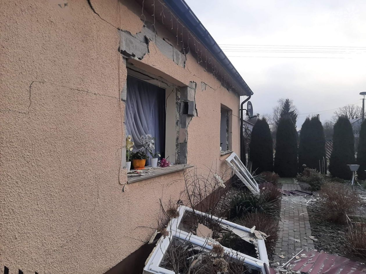 Wybuch w domu jednorodzinnym