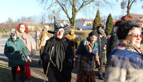 Ach, co to był za korowód! (Zobacz)