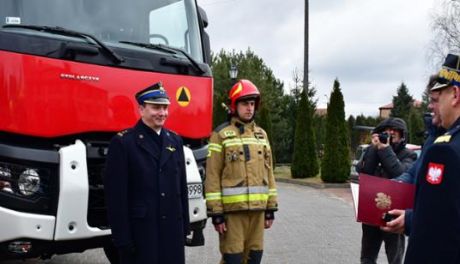 Nowy samochód dla ciechanowskich strażaków