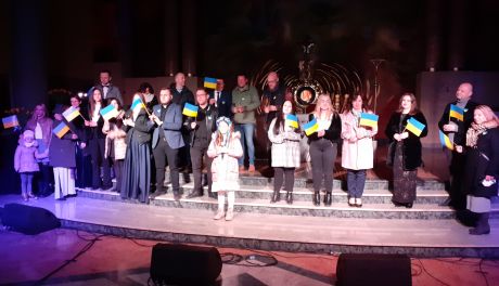 Zrobili to za darmo. Artyści z powiatu ciechanowskiego i nie tylko wystąpili, aby wesprzeć Ukrainę