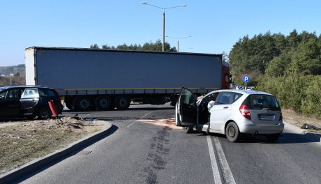 Czołówka z tirem w Mławie, trzy osoby w szpitalu