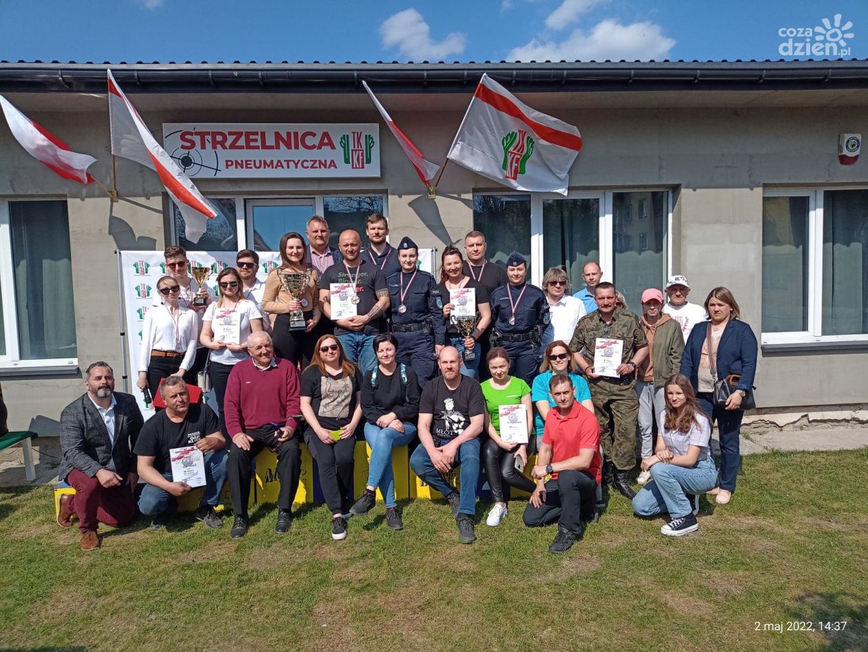 Uwaga! Strzelanie .....