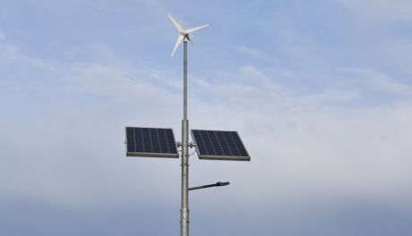 Mława stawia na solarno-wiatrowe punkty świetlne