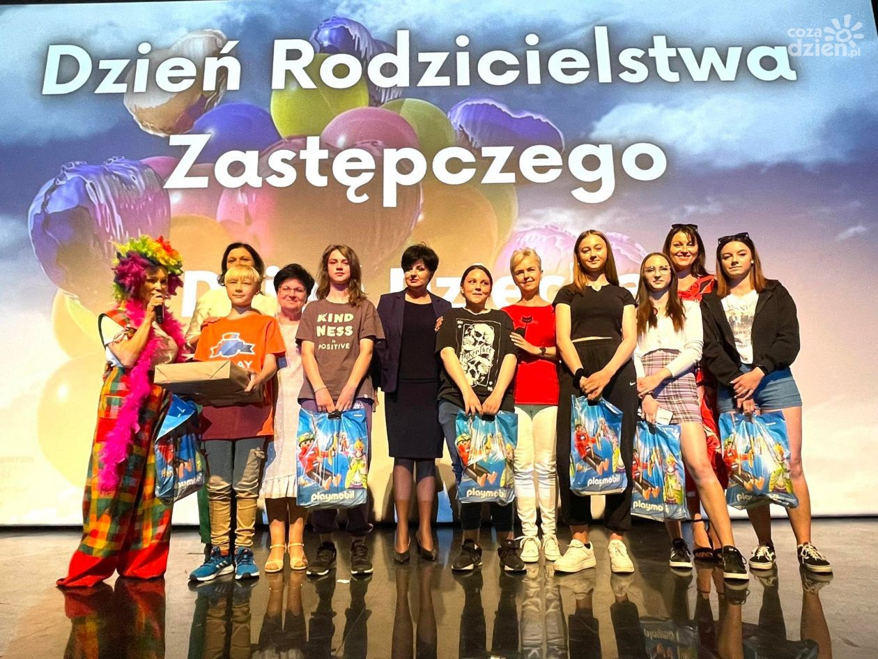 Łącznie przebywa w nich 144 dzieci