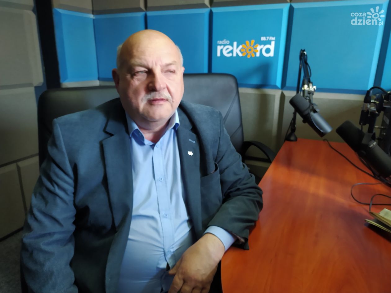 Krzysztof Kuźniewski o szkole w murach