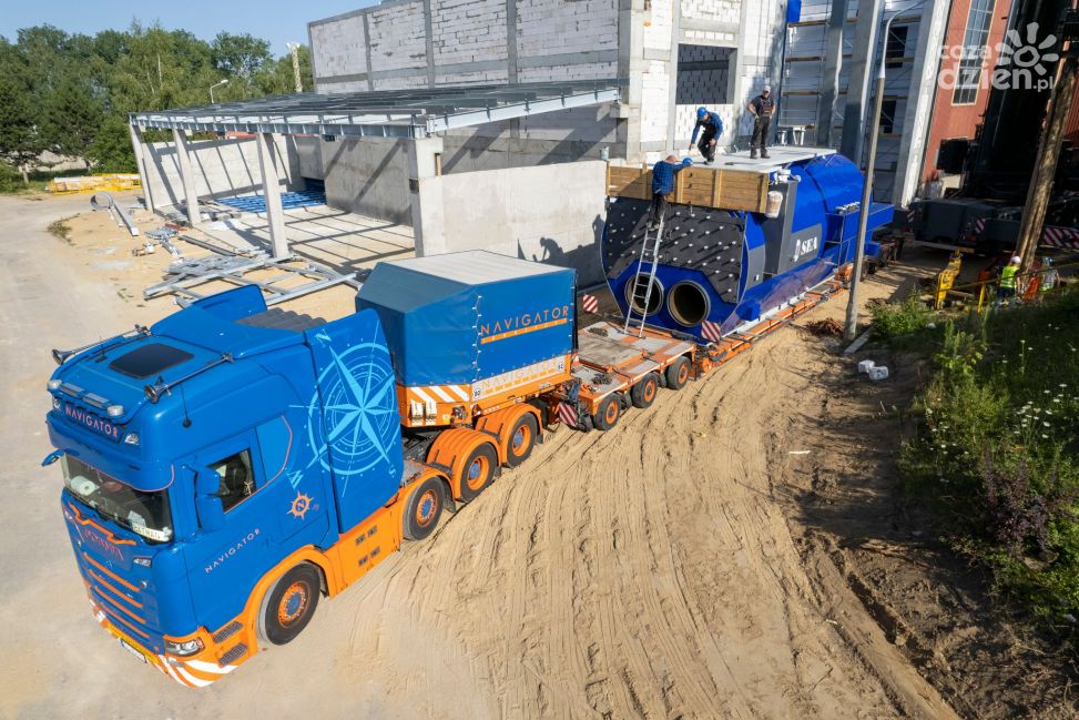 Kocioł parowy i ekonomizer w budowanej elektrociepłowni na biomasę w Ciechanowie już zostały zamontowane