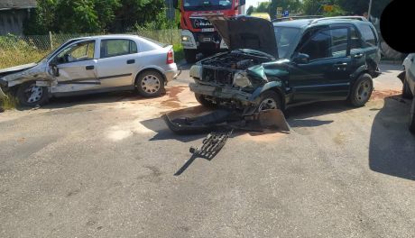Groźnie w Szulmierzu. Zderzenie trzech samochodów