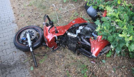Ranny motocyklista z gm. Ojrzeń trafił do szpitala. Wcześniej zderzył się z samochodem