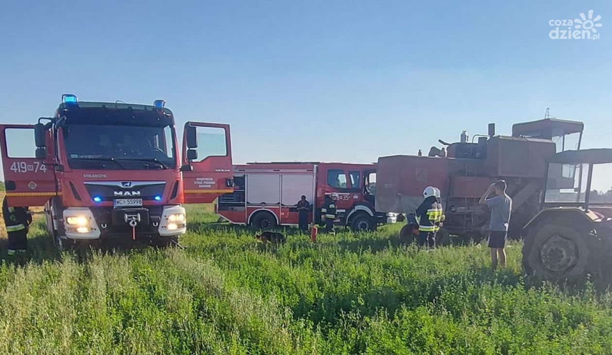 Zapalił się kombajn zbożowy