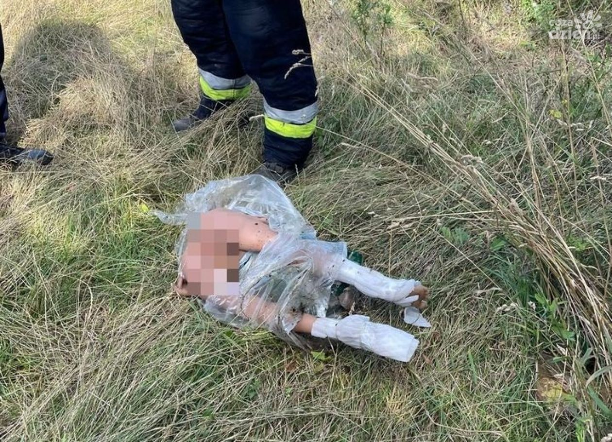 Dryfujące ciało w rzece?