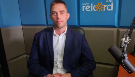 Łukasz Gąsiorowski, prezes Klub Sportowego Ciechan i Szymon Kołecki w Radiu Rekord